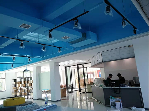 湖南科技学院创新创业学院创客工场中央空调